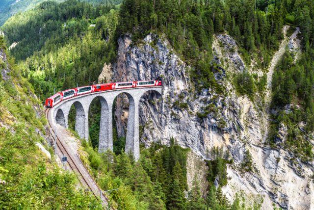 גשר לנדוואסר – הפלא ההנדסי של המסלול