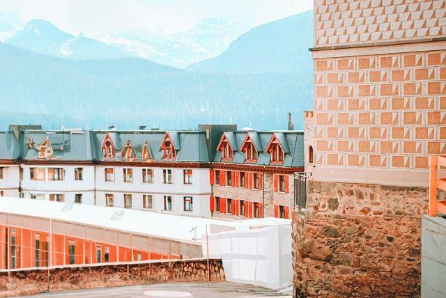 האם כדאי לנסוע ברכב פרטי או בתחבורה ציבורית לרכבת ברנינה? credit to tiqets.com