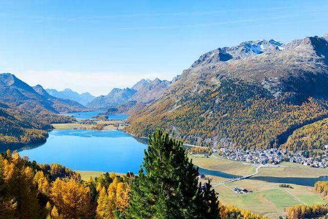 האם כדאי לנסוע ברכב פרטי או בתחבורה ציבורית לרכבת ברנינה? credit to tiqets.com