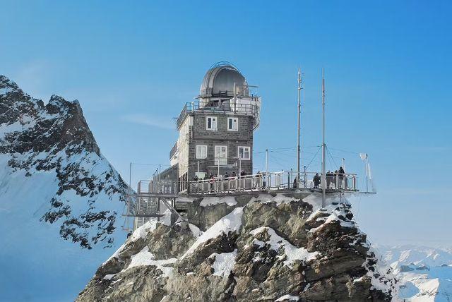 Swiss Travel Pass - נסיעה חופשית ברכבת, באוטובוס ובסירה בכל שוויץ credit to headout.com