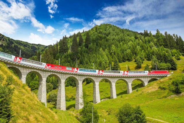 היסטוריה מרתקת של רכבת ברנינה - מההקמה ב-1910 ועד ההווה credit to tiqets.com