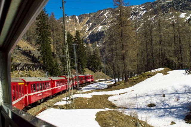 רכבת ברנינה ההפוכה – המסלול מסנט מוריץ לטיראנו