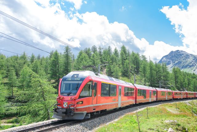 סנט מוריץ – יעד הסיום והיהלום של האלפים השוויצריים