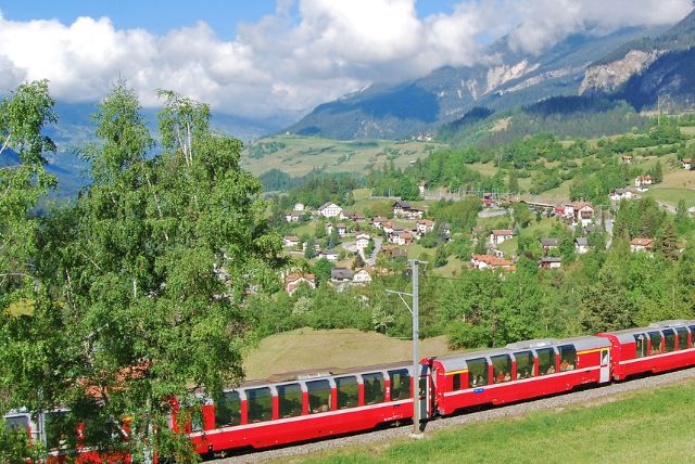 עצירות מומלצות לאורך הדרך – היכן כדאי לרדת ולצלם