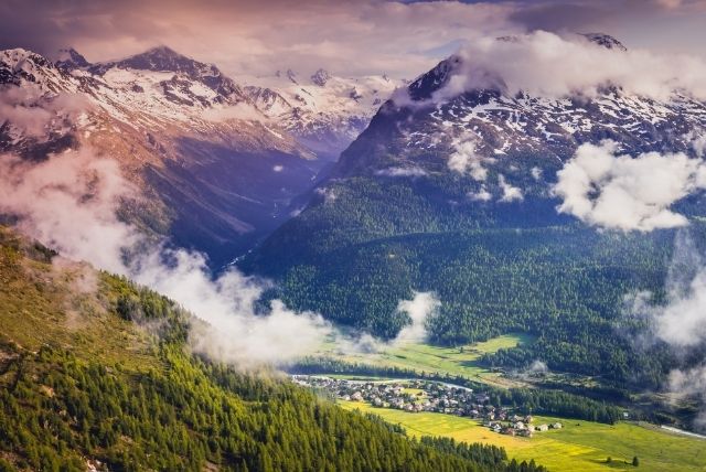 פסגת הדיאבולצה - הגעה עם רכבת ברנינה ואז עם רכבל דיוולצה (Diavolezza Lodge)