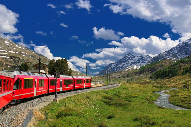 דאבוס - הגעה עם רכבת ברנינה אקספרס
